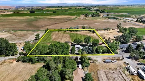 706 White Hawk Ln, Hagerman, ID 83332