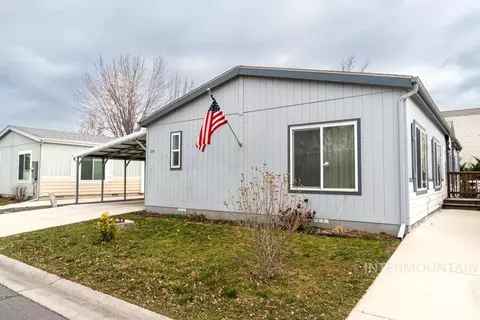 729 Liberty Ln, Emmett, ID 83617