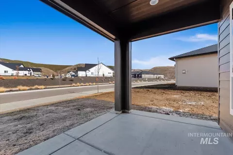 Exterior - 6532 E Lucy Dr, Eagle, ID 83629 photo 1 of 7