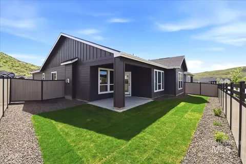 Exterior - 6532 E Lucy Dr, Eagle, ID 83629 photo 6 of 7