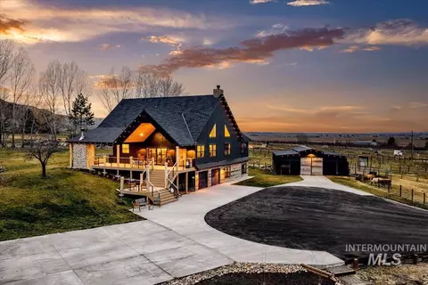 4575 Harvest Ln, Emmett, ID 83617