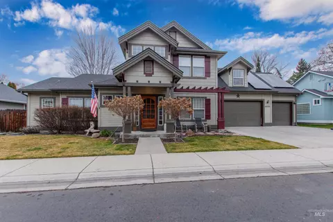 8888 W Hepburn Ln, Garden City, ID 83714