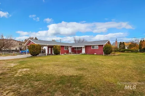 340 Taylor St, Twin Falls, ID 83301