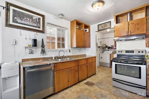 325 W Ave E, Jerome, ID 83338 photo 5