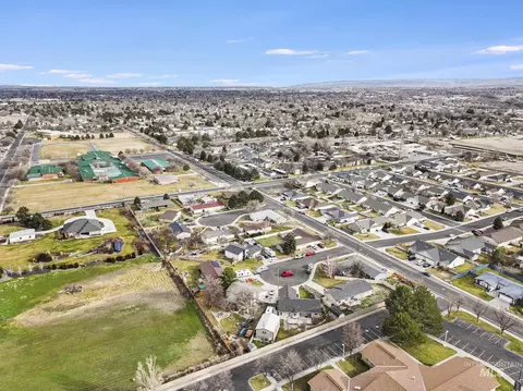 View/Area - 733 Beta Cir, Twin Falls, ID 83301 photo 2 of 6