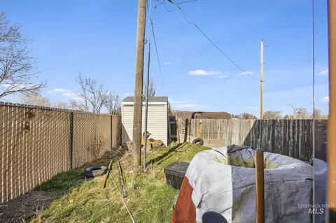 Exterior - 733 Beta Cir, Twin Falls, ID 83301 photo 10 of 17