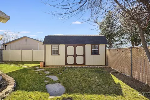 Exterior - 733 Beta Cir, Twin Falls, ID 83301 photo 11 of 17