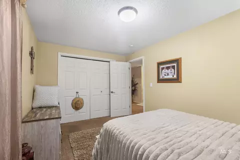 Bedroom - 733 Beta Cir, Twin Falls, ID 83301 photo 10 of 11