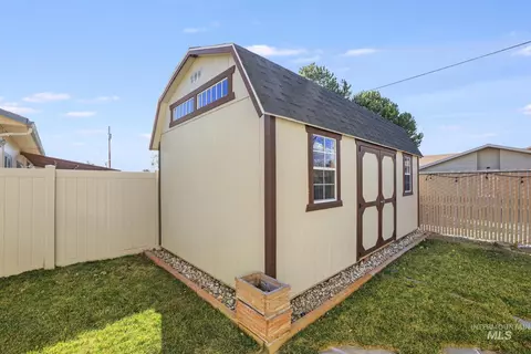Exterior - 733 Beta Cir, Twin Falls, ID 83301 photo 13 of 17