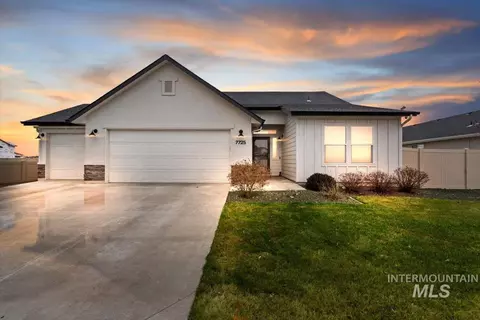 7725 E Flyway St, Nampa, ID 83687