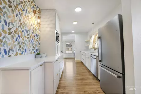 Kitchen - 661 2nd Ave N, Twin Falls, ID 83301 photo 1 of 7