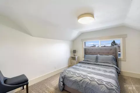 Bedroom - 661 2nd Ave N, Twin Falls, ID 83301 photo 4 of 4