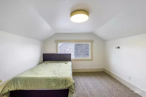 Bedroom - 661 2nd Ave N, Twin Falls, ID 83301 photo 3 of 4