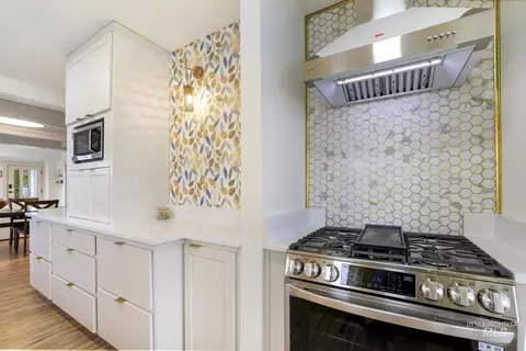 Kitchen - 661 2nd Ave N, Twin Falls, ID 83301 photo 6 of 7