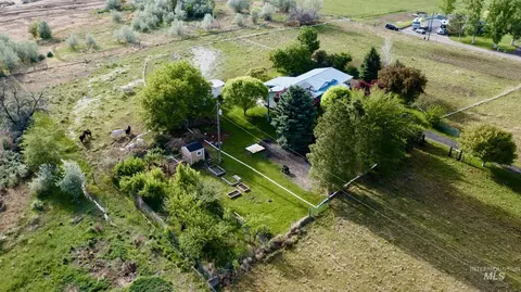 4424 N 1325 E, Buhl, ID 83316