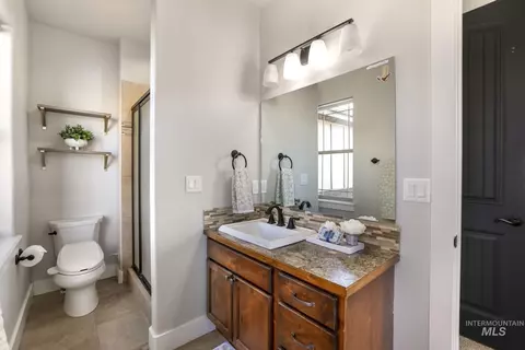 Bath - 3365 Willow Way, Twin Falls, ID 83301 photo 4 of 7