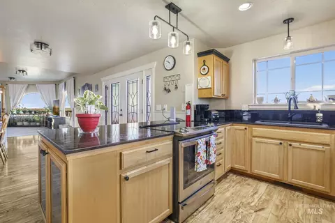 Kitchen - 560 Riverview Dr, Gooding, ID 83330 photo 6 of 6