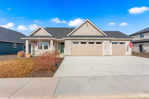 8082 Tandy Cove St, Middleton, ID 83644
