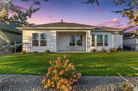 Exterior - 6419 W Piaffe St, Eagle, ID 83616 photo 3 of 11