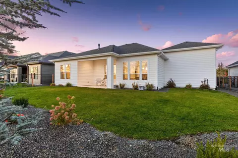 Exterior - 6419 W Piaffe St, Eagle, ID 83616 photo 9 of 11