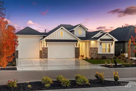 Exterior - 6419 W Piaffe St, Eagle, ID 83616 photo 1 of 11
