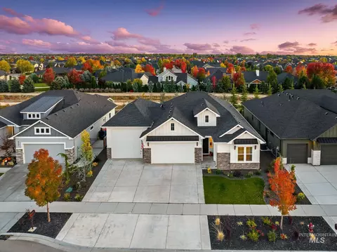 View/Area - 6419 W Piaffe St, Eagle, ID 83616 photo 3 of 6