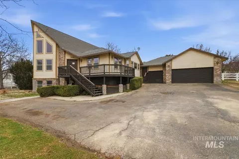 709 Sherry Rd, Nampa, ID 83686