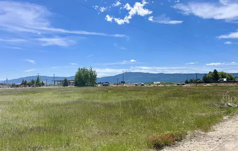 5 Pleasant Acres, Mccall, ID 83638