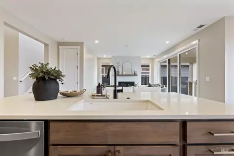 Kitchen - 5796 W Oxton St, Eagle, ID 83616 photo 5 of 5