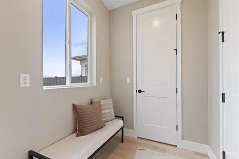 Entry Way - 5796 W Oxton St, Eagle, ID 83616 photo 2 of 3