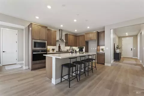 Kitchen - 5796 W Oxton St, Eagle, ID 83616 photo 2 of 5