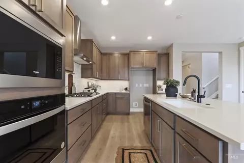 Kitchen - 5796 W Oxton St, Eagle, ID 83616 photo 3 of 5