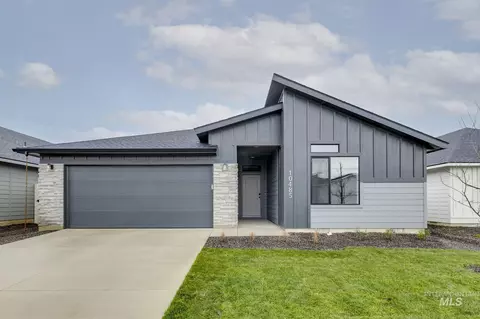 1449 Covington St, Middleton, ID 83644