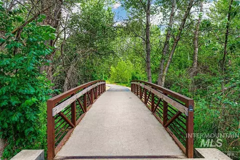 2248 E Sadie Dr, Eagle, ID 83616 photo 38