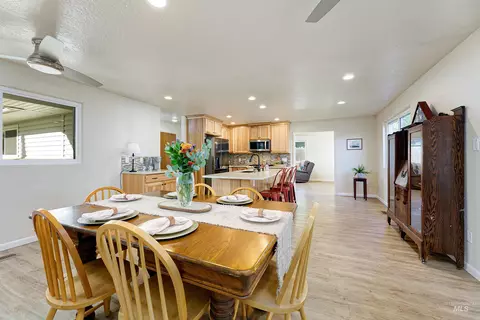 2248 E Sadie Dr, Eagle, ID 83616 photo 11