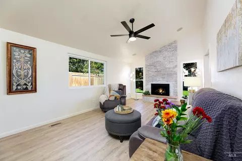 2248 E Sadie Dr, Eagle, ID 83616 photo 14