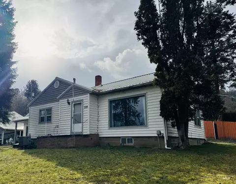 1109 3rd St, Kamiah, ID 83536