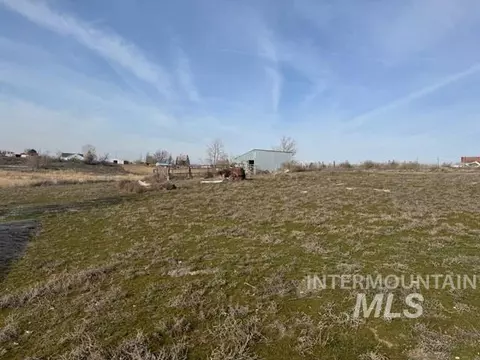 Exterior - 28750 Rocky Rd, Parma, ID 83660 photo 1 of 7