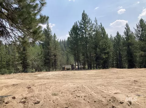 211 Pointes Rd, Cascade, ID 83611 photo 4
