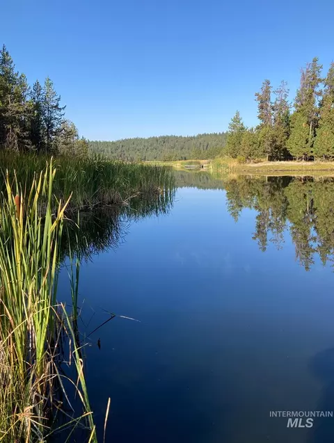 211 Pointes Rd, Cascade, ID 83611 photo 5