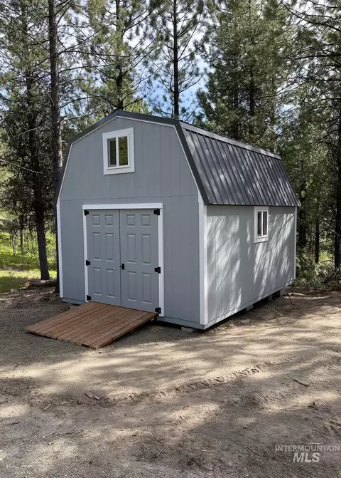 211 Pointes Rd, Cascade, ID 83611 photo 6