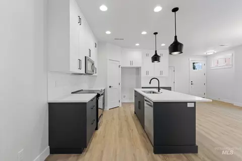 Kitchen - 24 Bridger St, Cascade, ID 83611 photo 1 of 3