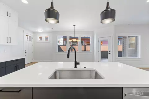 Kitchen - 24 Bridger St, Cascade, ID 83611 photo 3 of 3