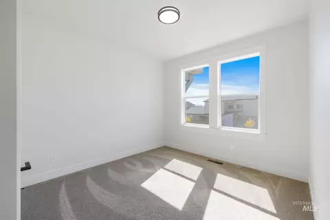 Bedroom - 24 Bridger St, Cascade, ID 83611 photo 4 of 5