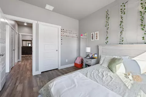 Bedroom - 1005 Kenbrook Loop, Twin Falls, ID 83301 photo 3 of 5