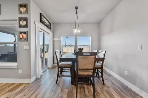 Dining - 1005 Kenbrook Loop, Twin Falls, ID 83301 photo 1 of 1