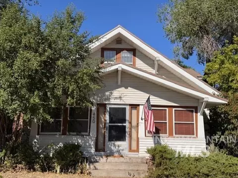 450 S 3rd E, Mountain Home, ID 83647