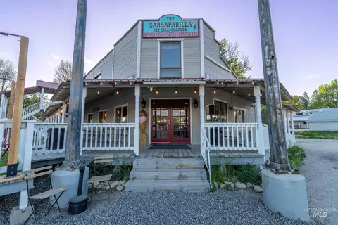 101 Montgomery St, Idaho City, ID 83631