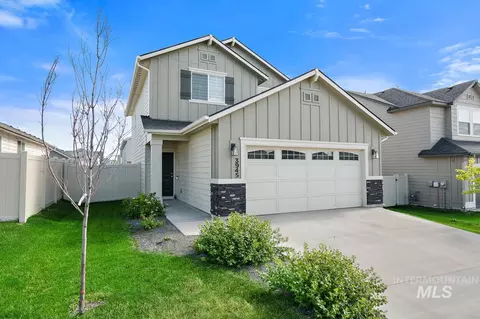 3945 W Peak Cloud Dr, Meridian, ID 83642