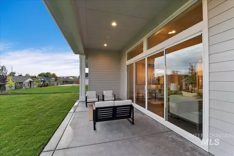 Exterior - 6372 W Carnock Dr, Eagle, ID 83616 photo 3 of 3